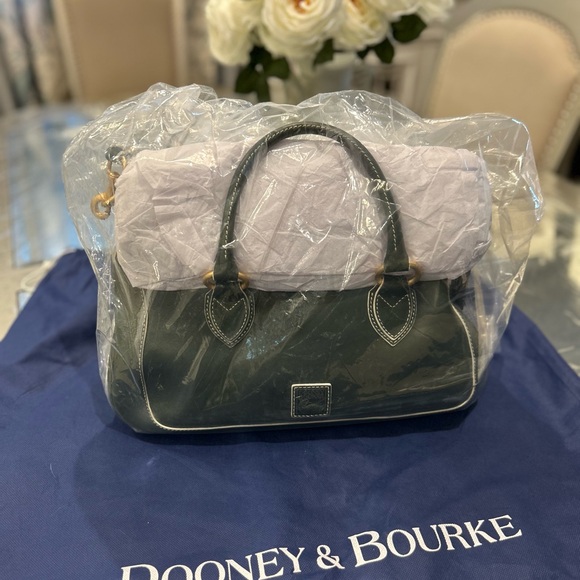 NWT Beautiful Dooney and Bourke Florentine Large Satchel - Buttery Smooth - Picture 12 of 13